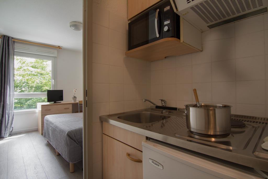 Apparthotel Pythagore Grande Arche Courbevoie Bilik gambar